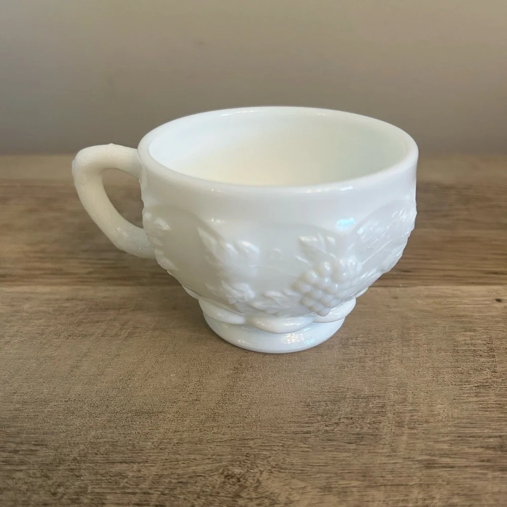 Westmoreland Paneled Grape Milk Glass Punch Cup Vintage‎ 1 Pc